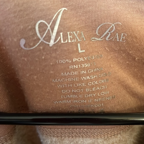 Alexa Rae pull over - Picture 2 of 7